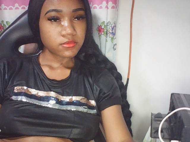 fariana webcam bongacams model stream image
