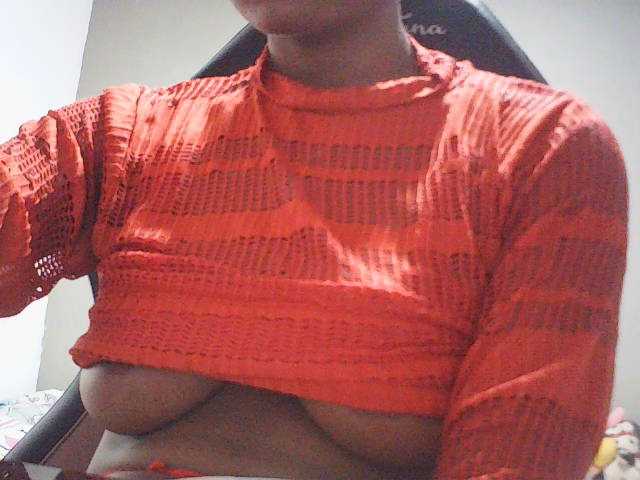 fariana live cam on BongaCams