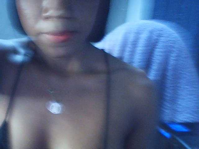 fariana live cam on BongaCams