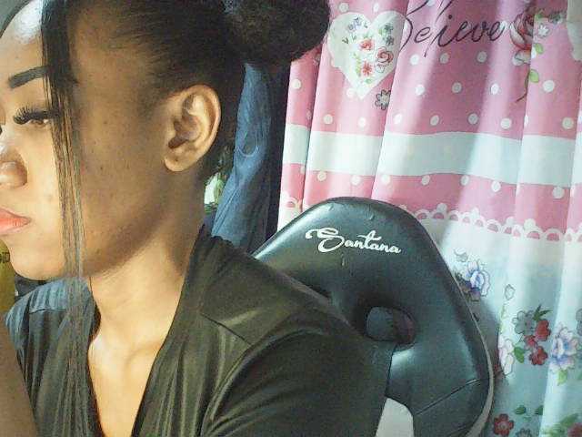 fariana, en directo ahora en BongaCams