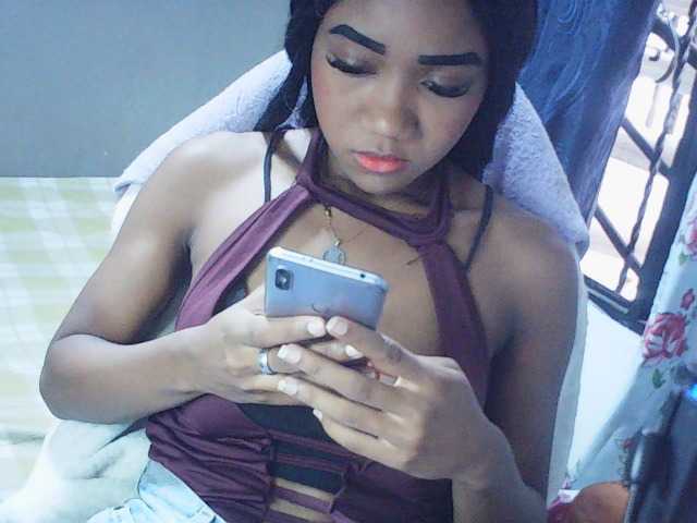 fariana live cam on BongaCams