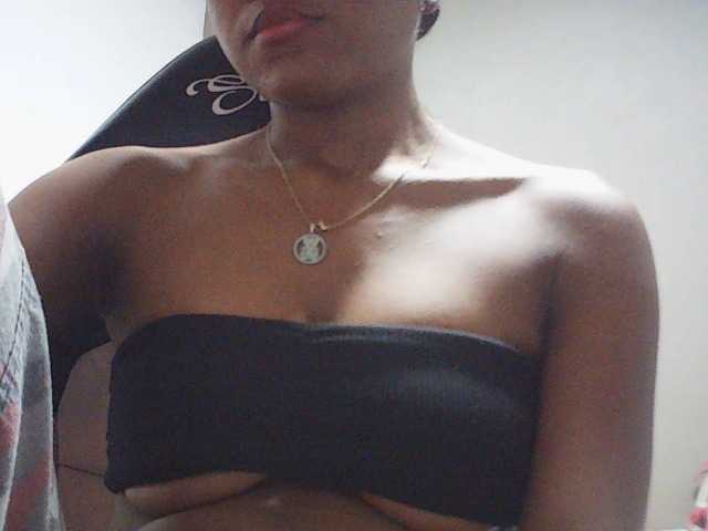 fariana live cam on BongaCams