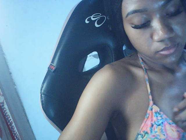 fariana live cam on BongaCams