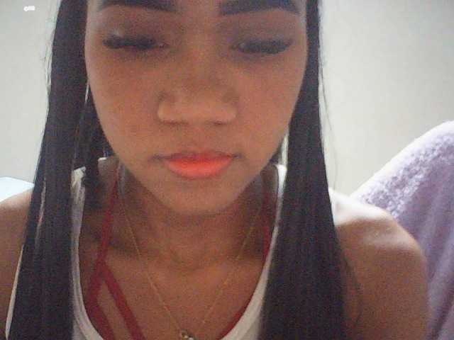 le modèle fariana est en webcam porno dans un show sur le site bongacams, il possède les tags suivants: Latino/Hispanic,Brunette,Shaved