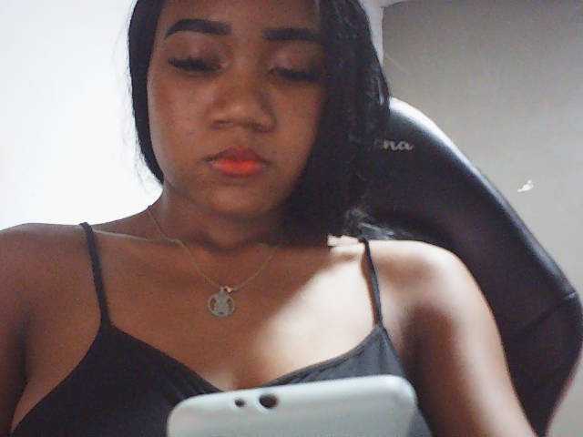 fariana live cam on BongaCams