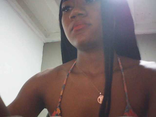 fariana live cam on BongaCams