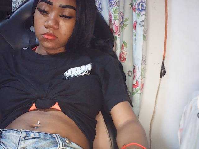 fariana live cam on BongaCams
