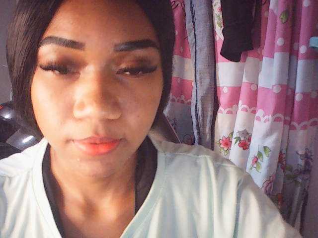 fariana live cam on BongaCams