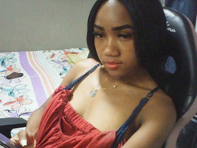 fariana live cam on BongaCams