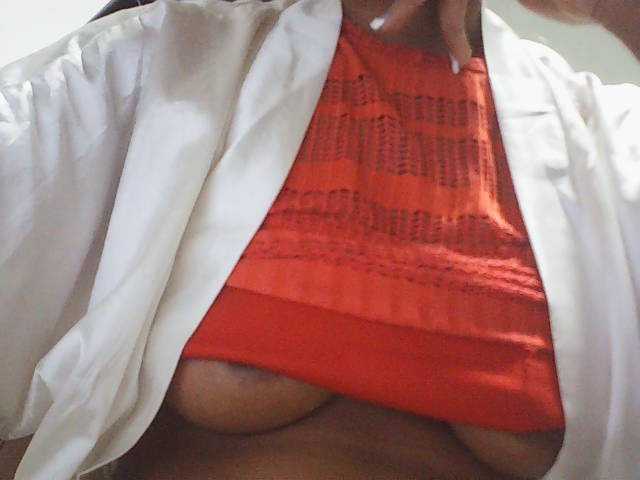 fariana live cam on BongaCams