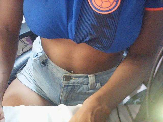 fariana live cam on BongaCams