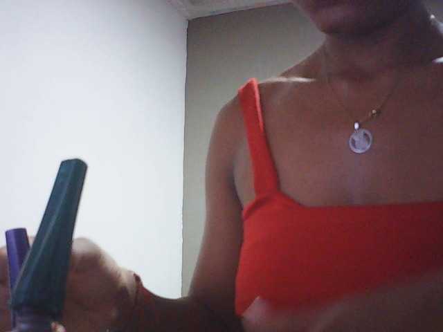 fariana live cam on BongaCams