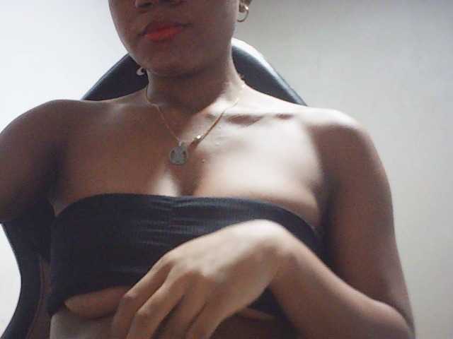 fariana live cam on BongaCams