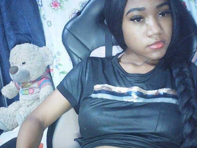 fariana live cam on BongaCams
