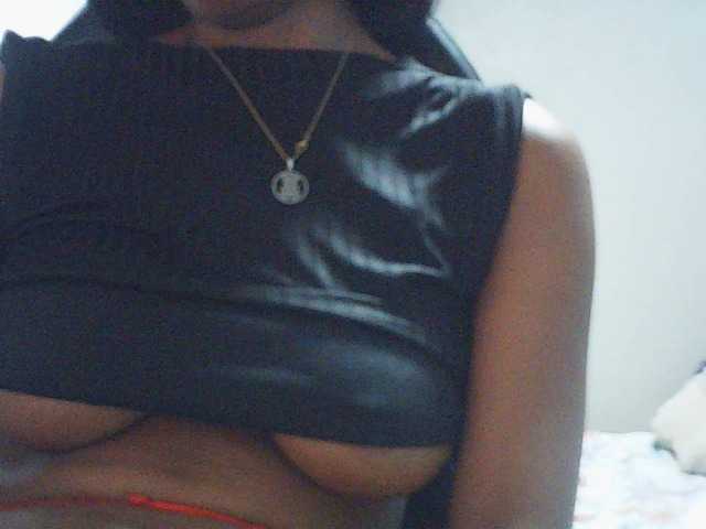 fariana live cam on BongaCams
