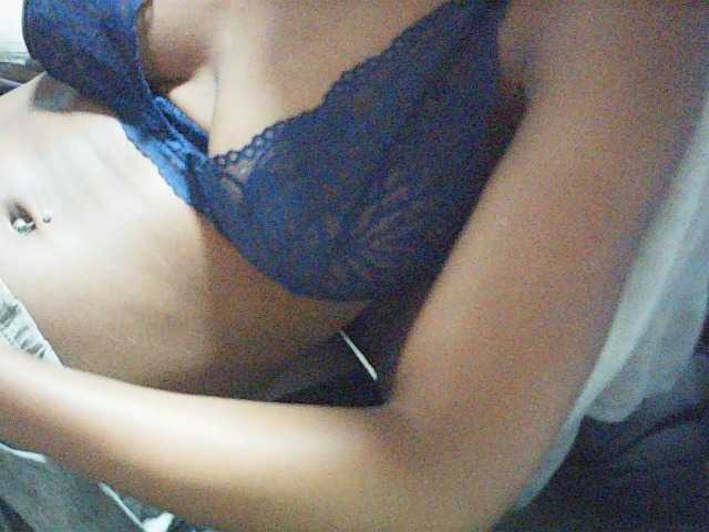 fariana live cam on BongaCams