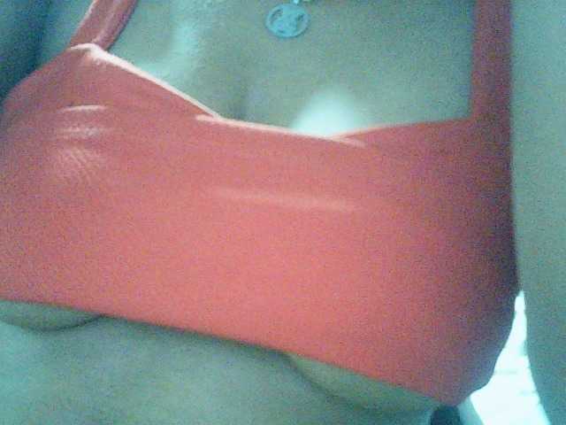 fariana live cam on BongaCams