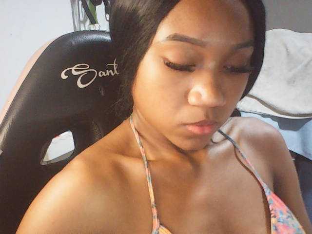 fariana live cam on BongaCams