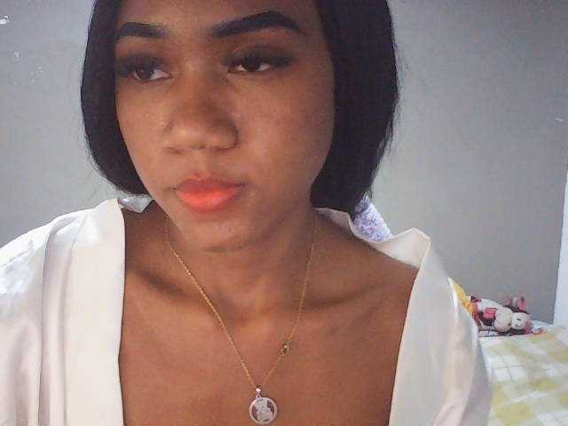 fariana live cam on BongaCams