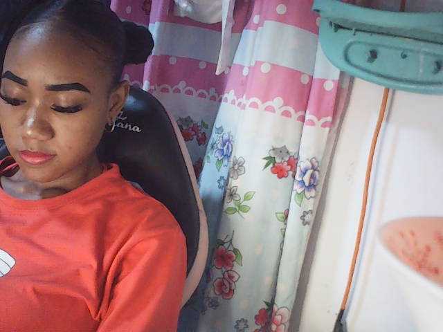 fariana live cam on BongaCams
