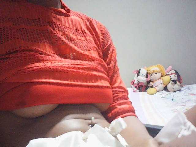 fariana live cam on BongaCams