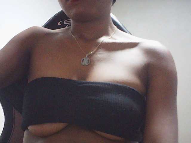 fariana live cam on BongaCams