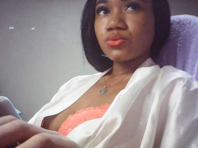fariana live cam on BongaCams