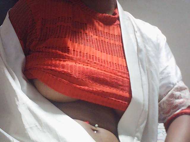 fariana live cam on BongaCams