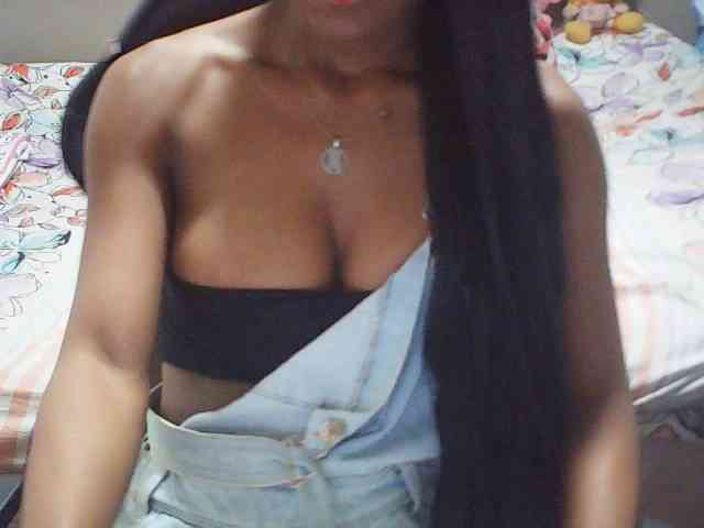 fariana Live Webcam on BongaCams