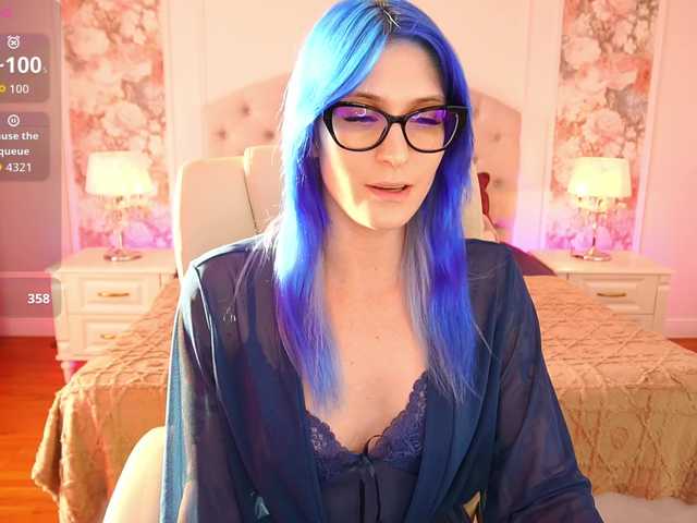 CassandraStars live cam on BongaCams