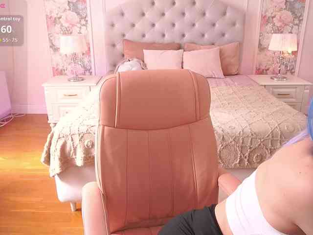 free nude chat CassandraStars