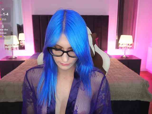 CassandraStars - Girl 
