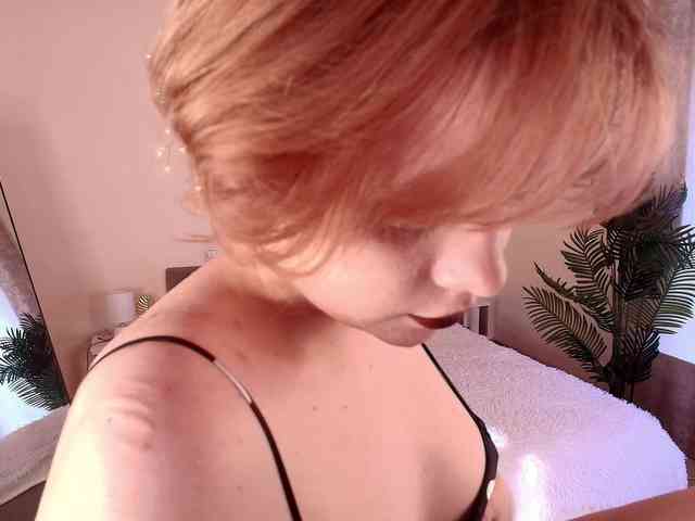Emily-relish webcam