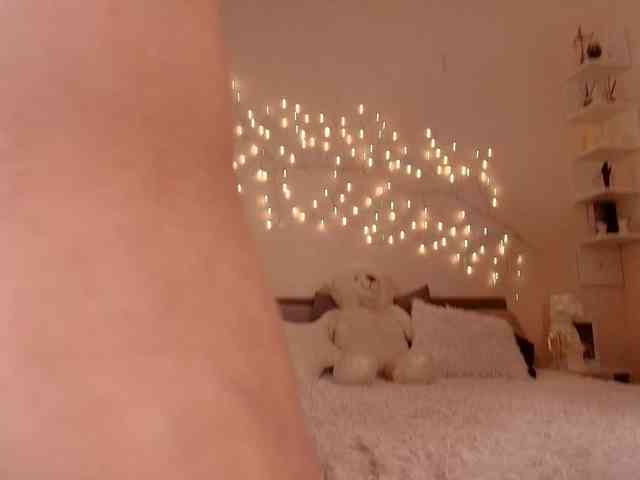 Emily-relish webcam