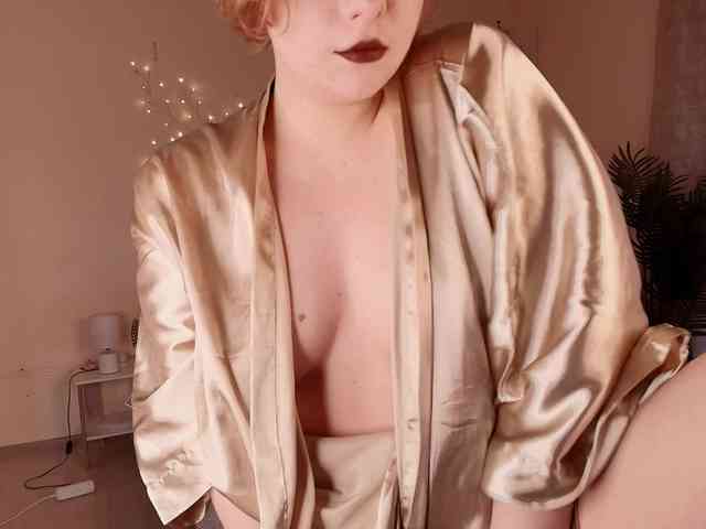 Emily-relish webcam