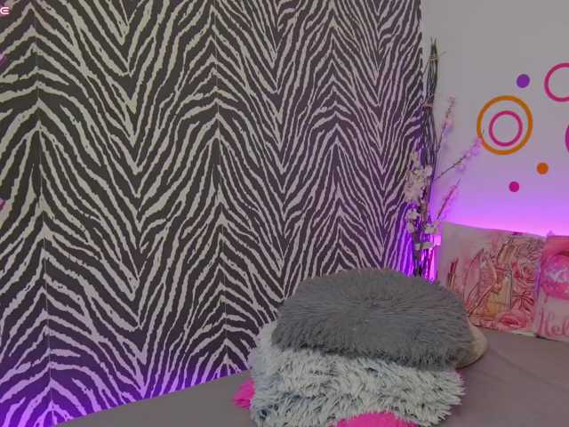 JennyShow live cam on BongaCams