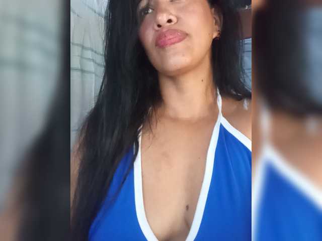 Letty33 live cam on BongaCams