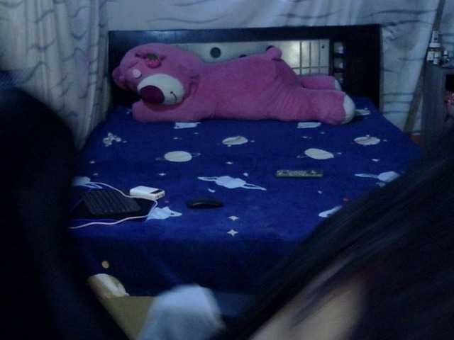 Letty33 live cam on BongaCams