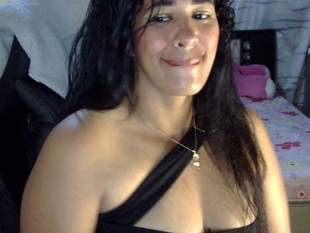 Letty33 live cam preview
