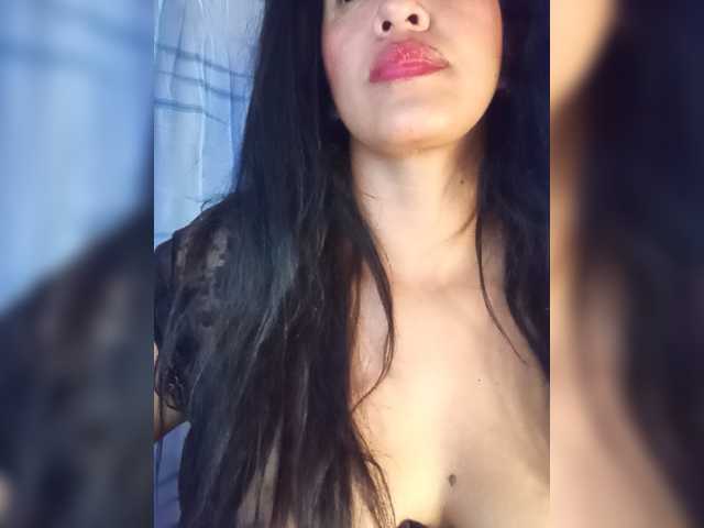 Letty33 live cam on BongaCams
