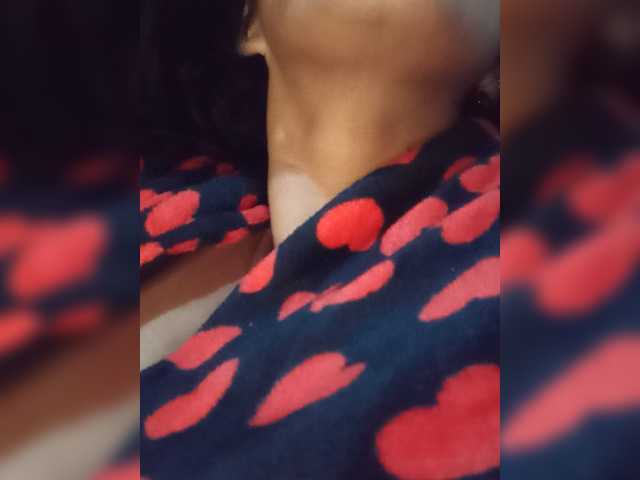 Letty33 live cam on BongaCams
