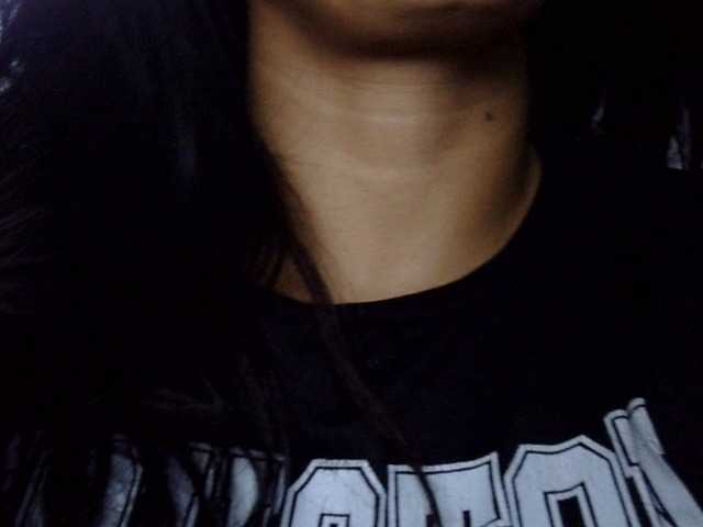 Letty33 live cam on BongaCams