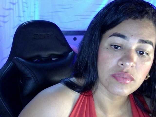 Letty33 webcam