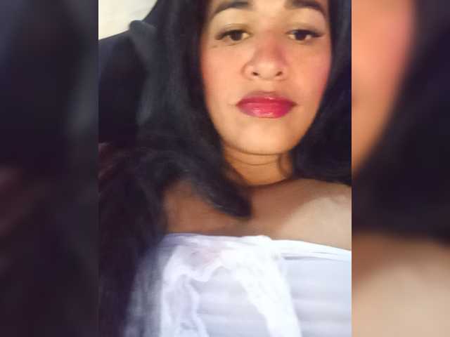 Letty33 live cam on UnifiedCams