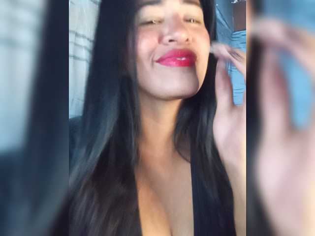 Letty33 live webcam show