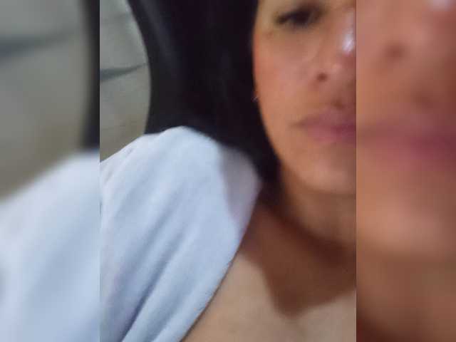 Letty33 live webcam show