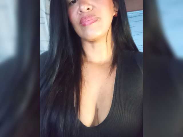 Letty33 live webcam show
