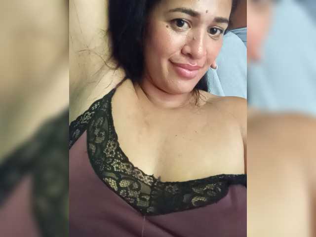 Letty33 live cam preview
