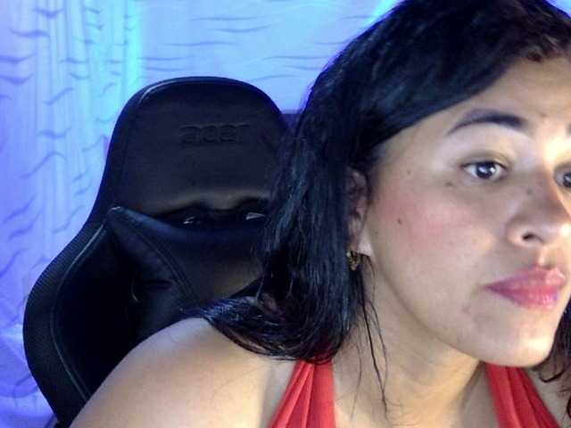 letty33 cam belle