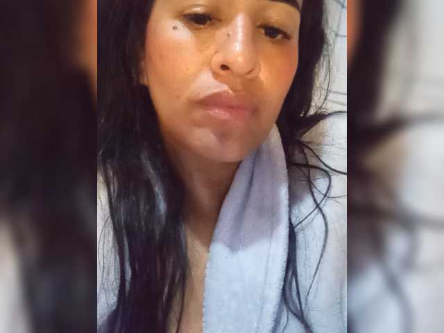 Letty33 live webcam show